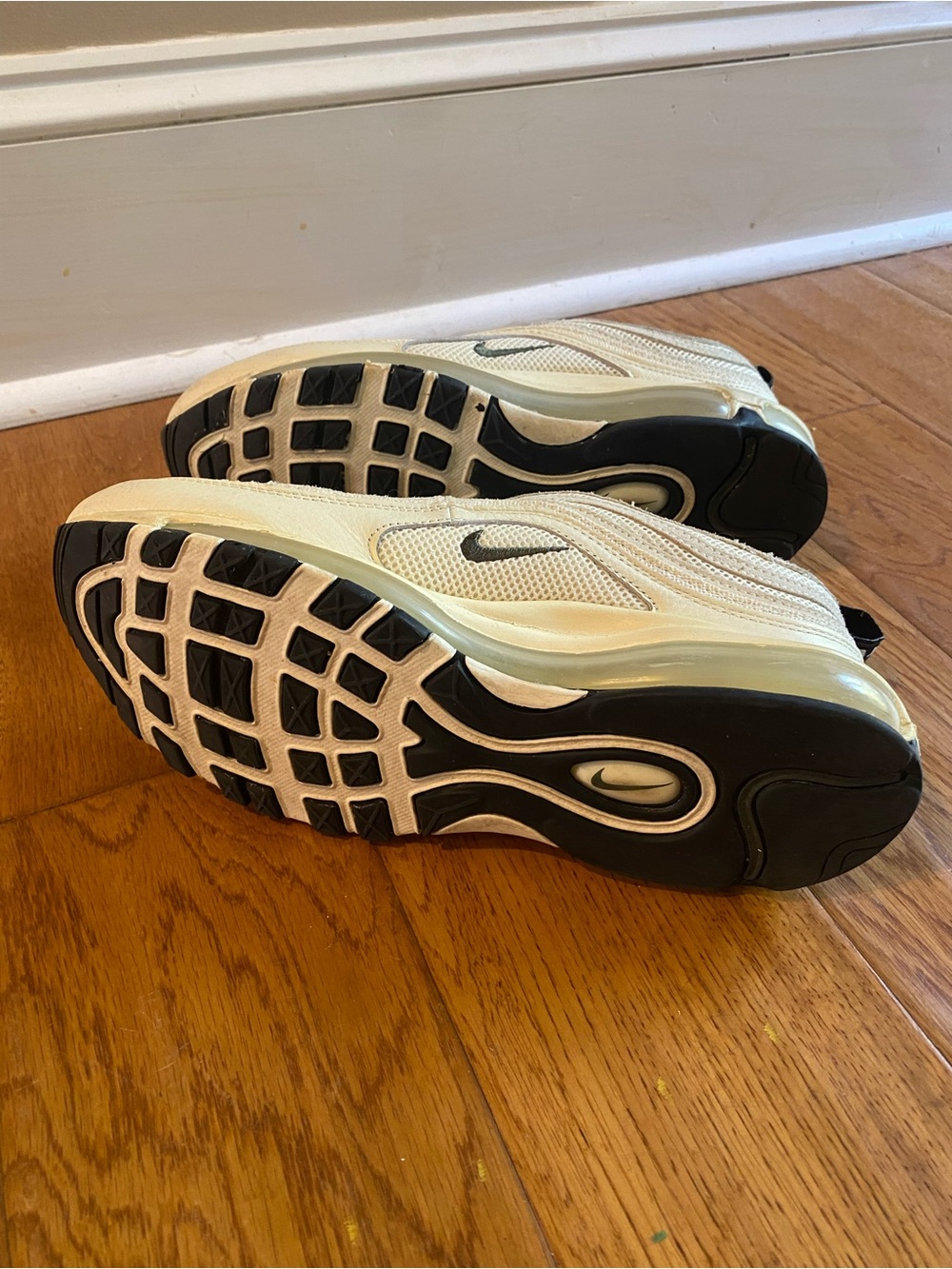 Nike Men’s Off-White/Cream Air Max 97 Sneakers - Picture 6 of 7